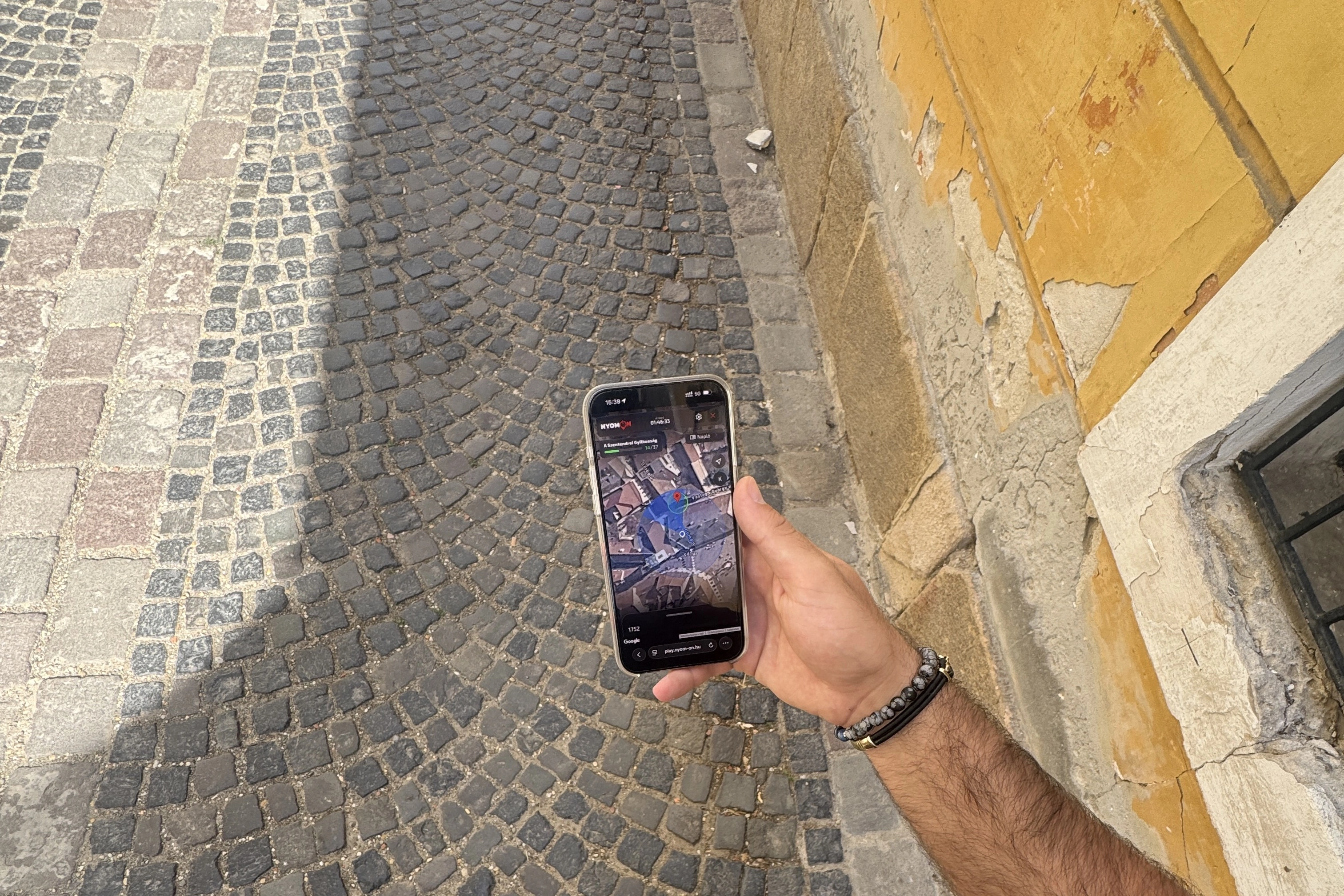 NYOMON